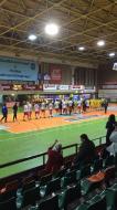 Salutul echipelor finaliste ...