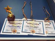 Diplome, medalii si cupe pentru cei mai buni elevi de liceu la tenis de masa din Vrancea ...