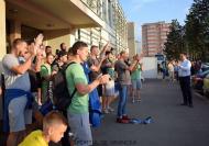 CAND PRIMARUL ORASULUI ECHIPEI TALE TE ASTEAPTA IN FATA SALII SA TE APLAUDE SI SA-TI MULTUMEASCA, TREBUIE SA ITI DORESTI MAI MULT DE ACUM INAINTE ... O LECTIE DE NOTA 10 DATA DE CRISTI MISAILA ...