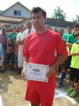 Stefan Chelmus, om de baza al comunei, se incapataneaza si nu se lasa de fotbal