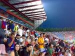 Tribuna oficiala si trinuna I inaintea partidei...