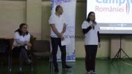 Campioana mondiala Mirela Tugurlan la microfon, acompaniata de directorul DJST Vrancea si doamna inspector de educatie fizica si sport de la Vrancea ...