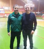 Lucian Tucan si Viorel Paizan va ureaza Sarbatori Fericite si linistite ! Hai Focsaniul ! ... mereu alaturi de handbalul vrancean ...