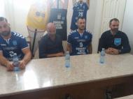 Sandu Iacob, antrenorul principal, are un obiectiv in premiera pentru Focsani, acela de a duce echipa in play-off ... noi ii uram succes deplin ...