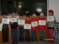 Cu caciulita sau fara, avem fiecare cate o diploma...