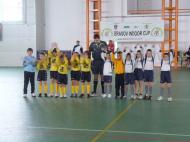 Salutul grupei 2002 inaintea partidei cu FC Pitesti