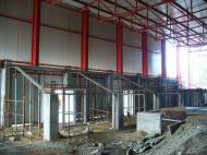 Tribuna oficiala a salii in constructie...