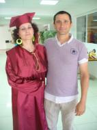 Sefa de an, Marieta Lazar alaturi de sotul Viorel Lazar si el absolvent de UGB-FEFS, promotia 2009