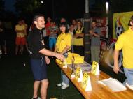 Spectatorii prezenti au asteptat la final pentru autografele jucatorilor ...