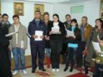 Studentii canta...