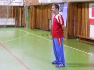 Lucian Tucan este singur si nedumerit...nimeni nu iubeste handbalul...nici macar conducerea clubului CSM 2007 Focsani...