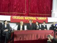 Oana Manea, Maria Torok Duca, Peter Kovacs, Valentina Elisei, Cristina Neagu, Roxana Han la prezidiu...