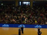 Sala de la Rm. Valcea neincapatoare cand joaca Oltchimul