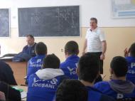 Rugbyul de invata si la tabla... din banca...